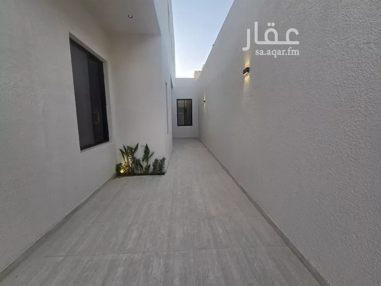 دور للبيع في شارع حبيب بن ثابت, حي بدر, مدينة الرياض, منطقة الرياض صورة 5