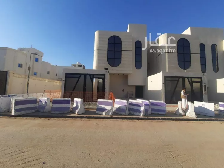 دور للبيع في شارع عبدالله المخزومي, حي السويدي الغربي, مدينة الرياض, منطقة الرياض صورة 2