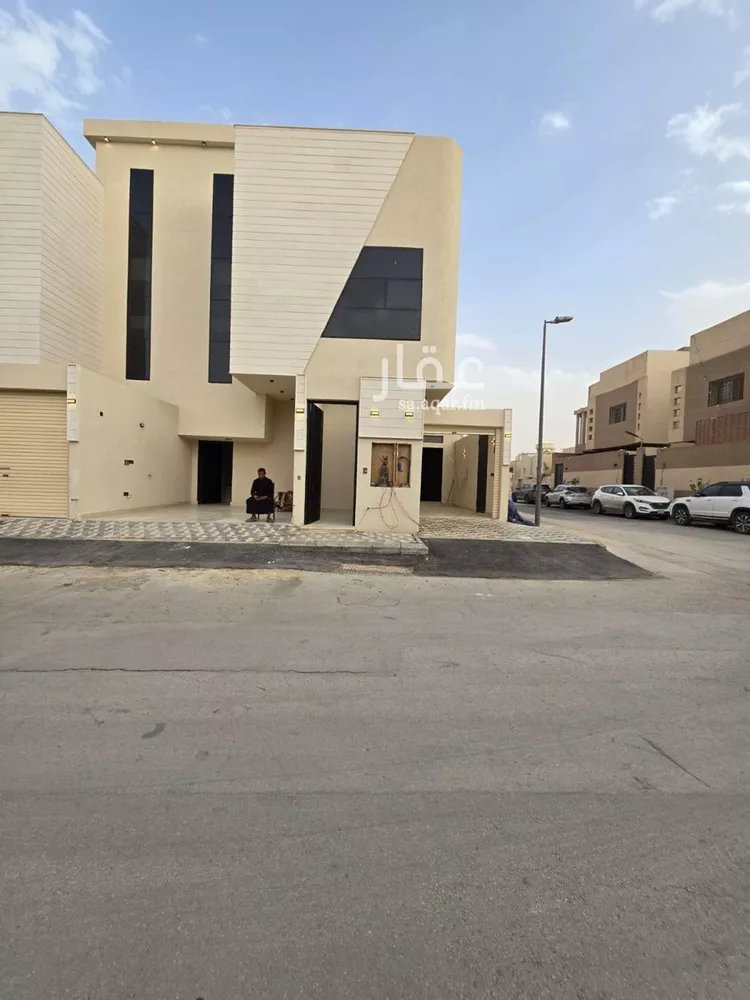 دور للبيع في شارع مسعود بن سارية, حي ظهرة البديعة, مدينة الرياض, منطقة الرياض صورة 2
