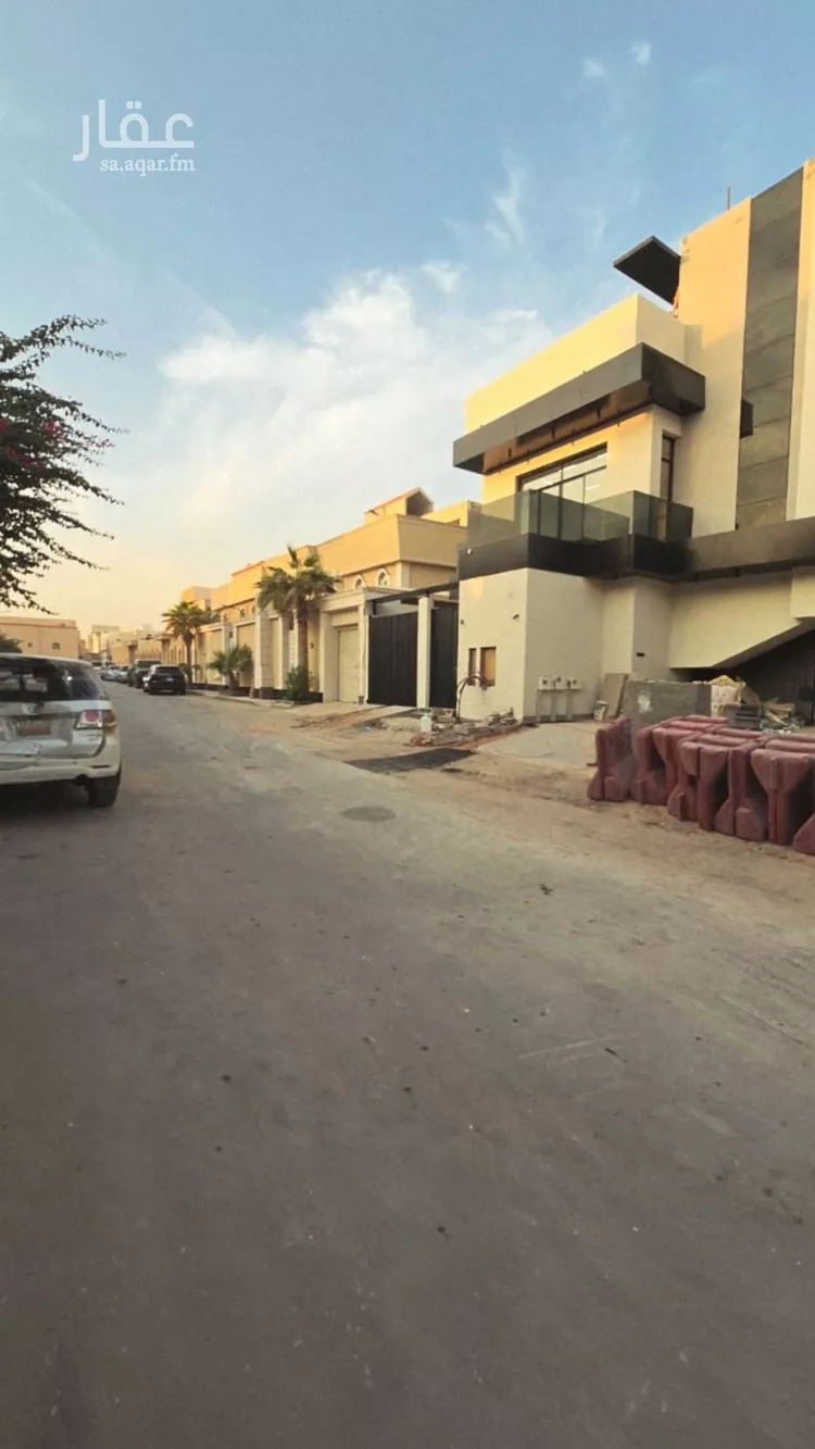 دور للبيع في شارع عبدالله المخزومي, حي السويدي الغربي, مدينة الرياض, منطقة الرياض صورة 2