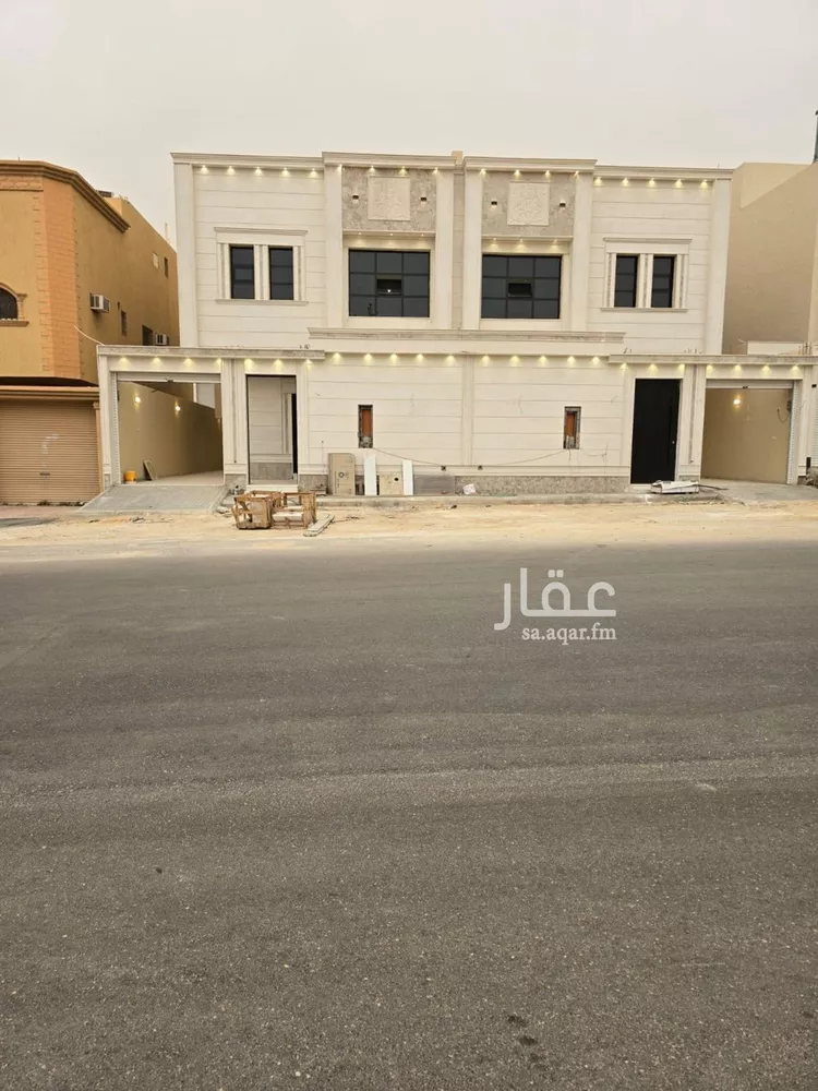 فيلا للبيع في شارع العنادية, حي العريجاء الغربي, مدينة الرياض, منطقة الرياض 1 صورة