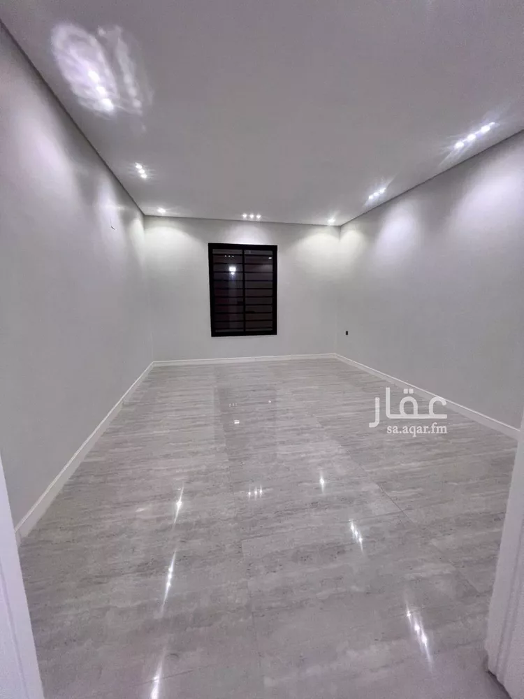 Floor for Sale in Riyadh Dahiat Namar 18
