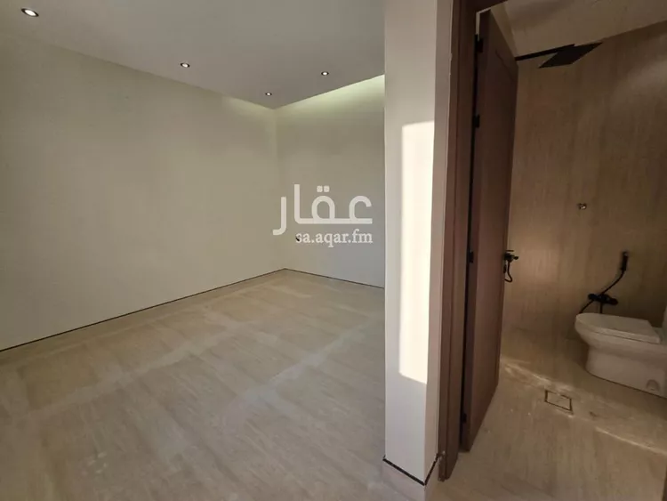فيلا للبيع في شارع عقبة بن كعب, حي العريجاء الغربي, مدينة الرياض, منطقة الرياض 19