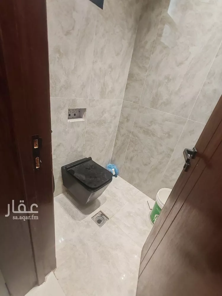 Floor for Sale in Riyadh Tuwaiq 20