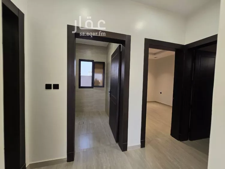 فيلا للبيع في شارع أبي العيناء اليماني, حي العريجاء الأوسط, مدينة الرياض, منطقة الرياض 16