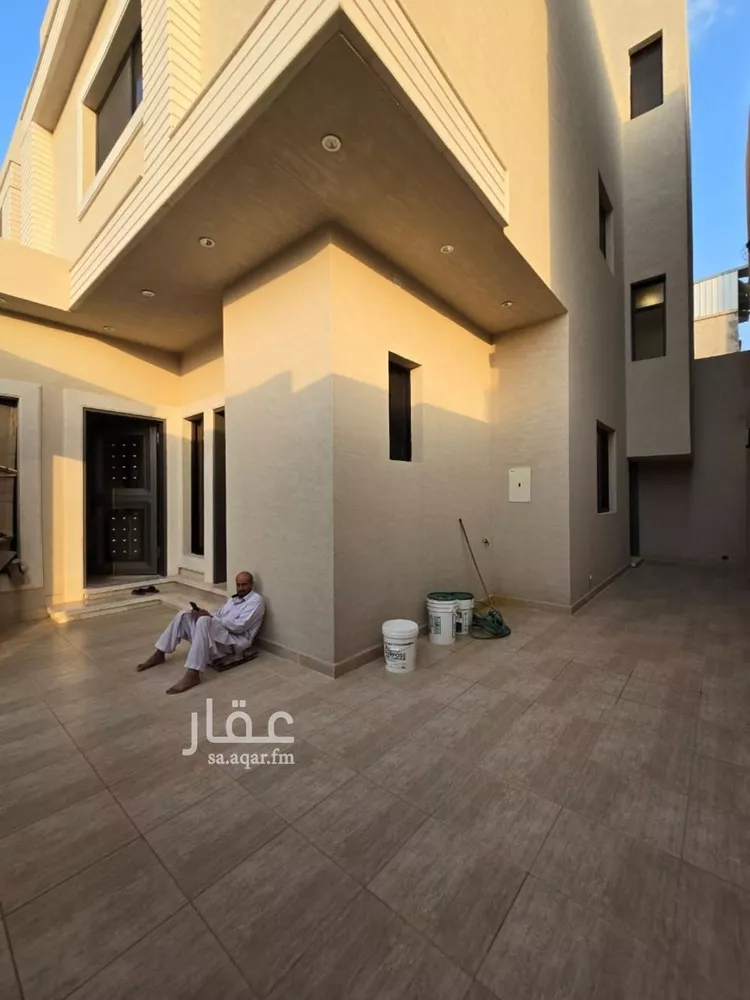 فيلا للبيع في شارع أبي العيناء اليماني, حي العريجاء الأوسط, مدينة الرياض, منطقة الرياض 21
