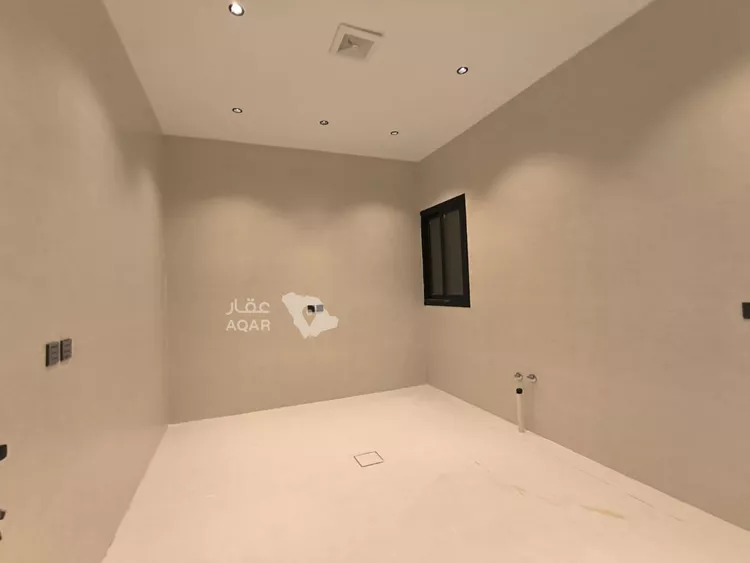 Floor for Sale in Riyadh Al Hazm 6