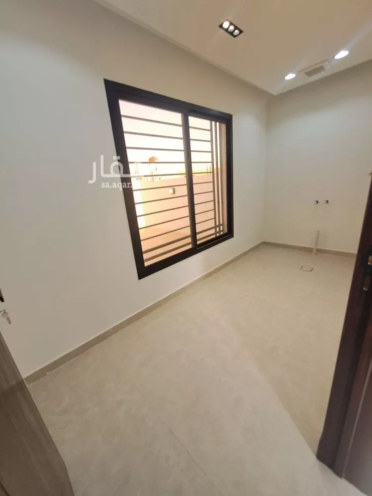 فيلا للبيع في شارع الدار, حي العريجاء الأوسط, مدينة الرياض, منطقة الرياض صورة 2