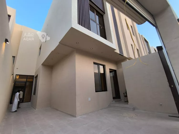 Floor for Sale in Riyadh Al Hazm 7