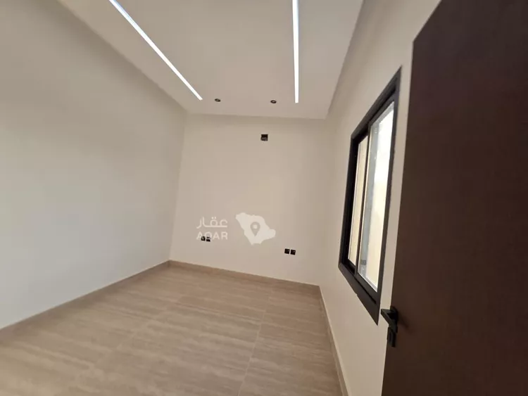 Floor for Sale in Riyadh Al Hazm 13