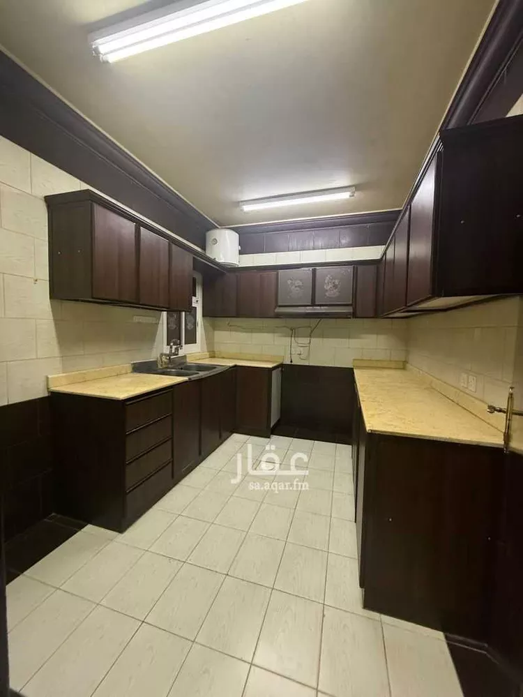 شقة للإيجار في شارع بحر العرب, حي إشبيلية, مدينة الرياض, منطقة الرياض صورة 4