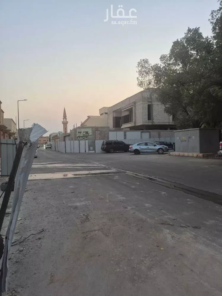 فيلا للبيع في شارع محمد بن اللباد, حي مغرزات, مدينة الرياض, منطقة الرياض 7