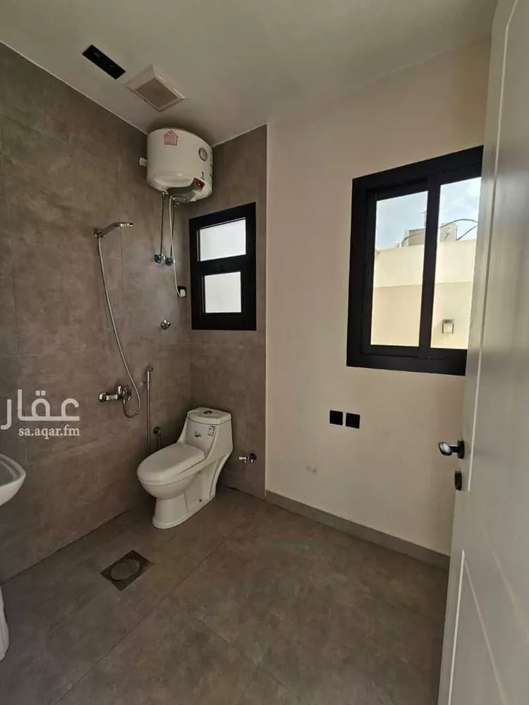 فيلا للإيجار في شارع علي بن أحمد العمري, حي العارض, مدينة الرياض, منطقة الرياض صورة 3