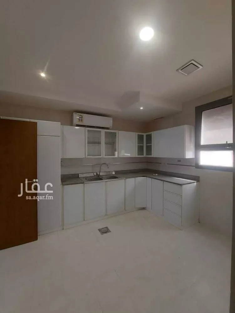 دور للإيجار في شارع رقم 302, حي الملقا, مدينة الرياض, منطقة الرياض صورة 5