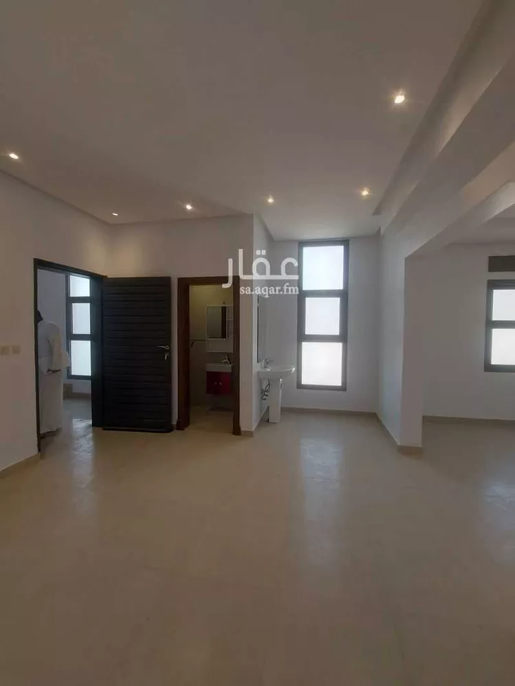 دور للإيجار في شارع رقم 302, حي الملقا, مدينة الرياض, منطقة الرياض صورة 2
