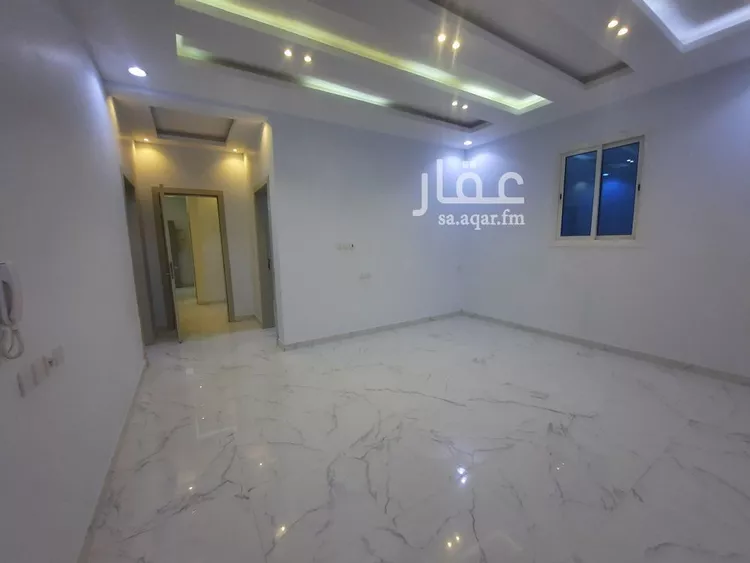 شقة للإيجار في شارع عقبه بن عثمان بن خلده, حي العوالي, مدينة الرياض, منطقة الرياض صورة 2