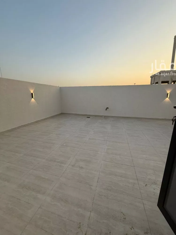 فيلا للبيع في شارع خلف بن معدان, حي بدر, مدينة الرياض, منطقة الرياض صورة 5