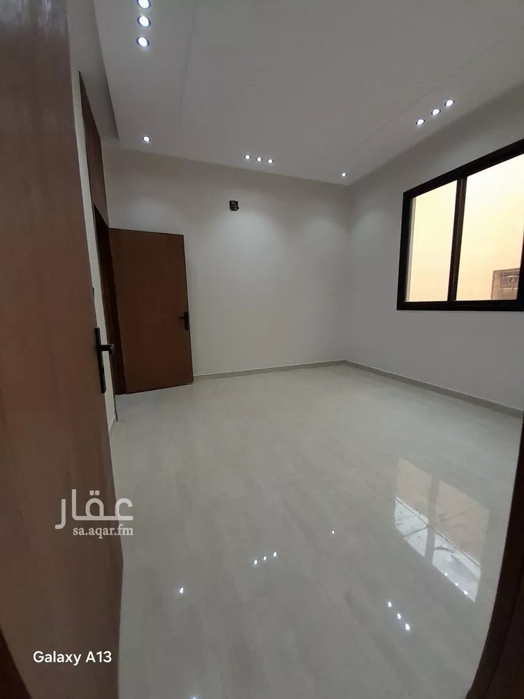Floor for Sale in Riyadh Al Hazm صورة 3