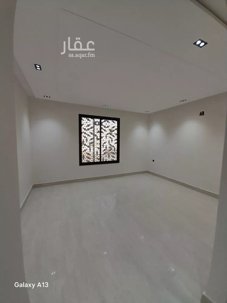 Floor for Sale in Riyadh Tuwaiq