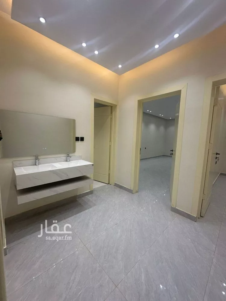 دور للبيع في شارع عبيدالله الهذلي, حي عكاظ, مدينة الرياض, منطقة الرياض صورة 3