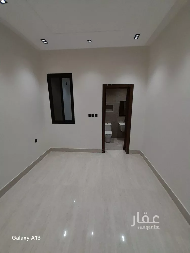 Floor for Sale in Riyadh Tuwaiq 11