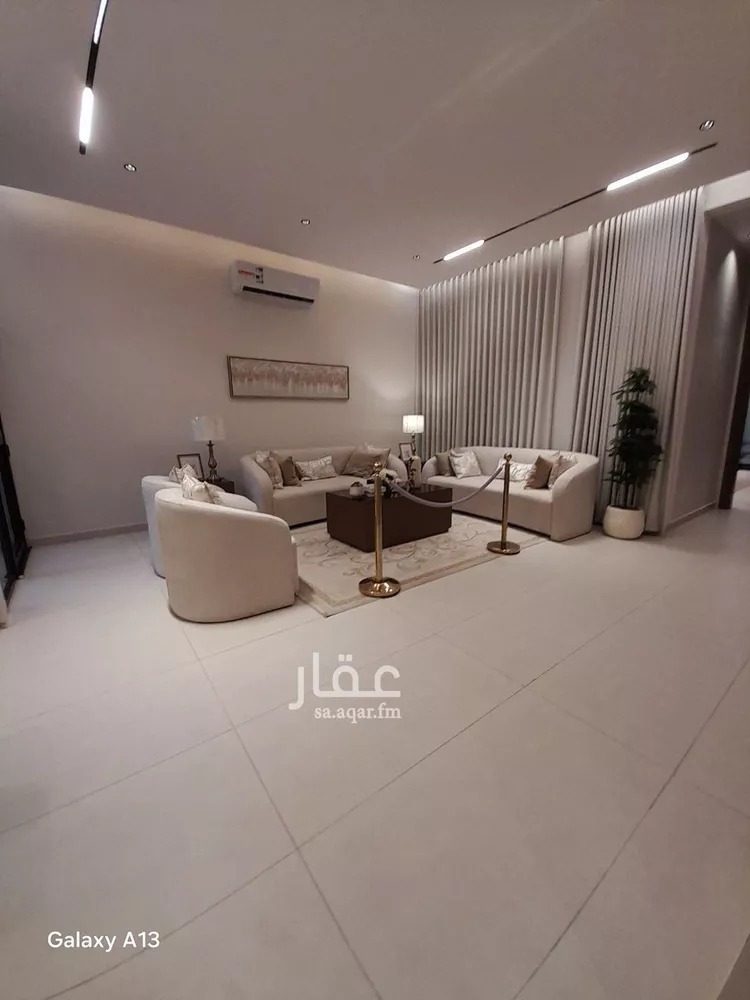 دور للبيع في شارع عبدالرحمن الرازي, حي عكاظ, مدينة الرياض, منطقة الرياض 13