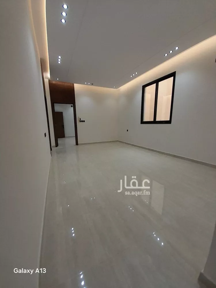 دور للبيع في شارع اللثامة, حي الحزم, مدينة الرياض, منطقة الرياض 9