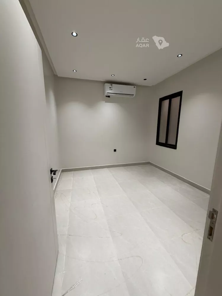 دور للبيع في شارع مالك بن حارس, حي بدر, مدينة الرياض, منطقة الرياض 10