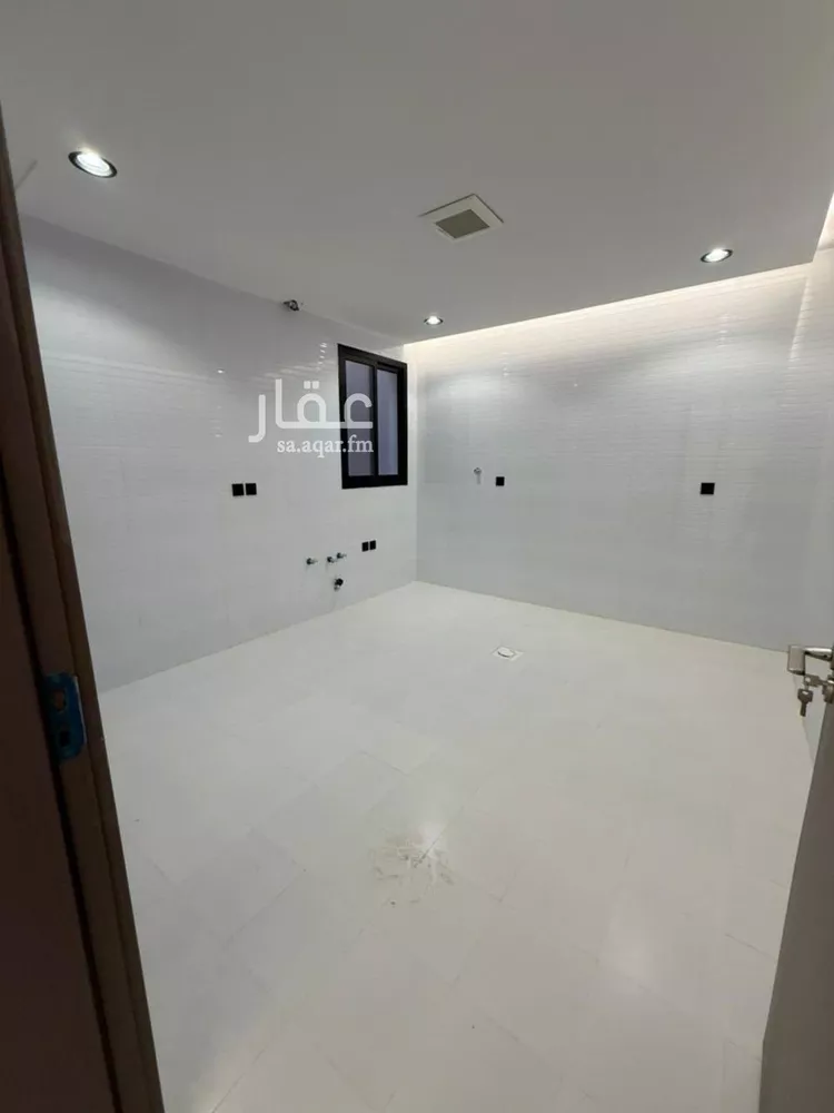 Floor for Sale in Riyadh Badr 10