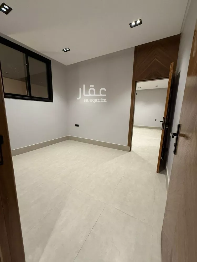 فيلا للبيع في شارع حسين الأبريقي, حي عكاظ, مدينة الرياض, منطقة الرياض 7