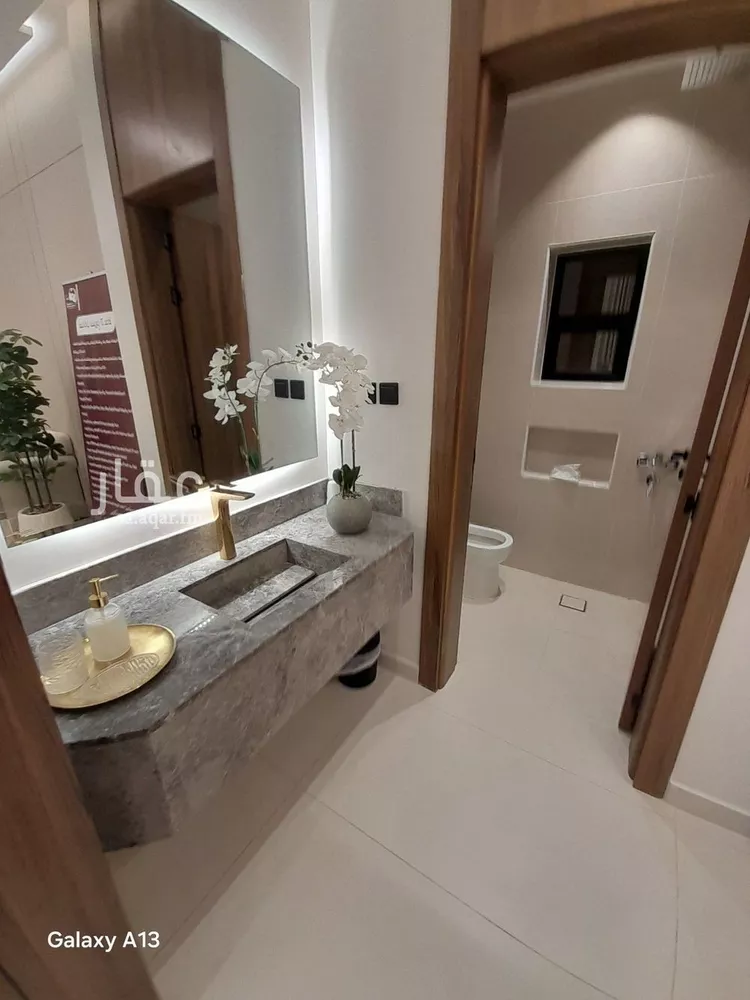 دور للبيع في شارع عبدالرحمن الرازي, حي عكاظ, مدينة الرياض, منطقة الرياض صورة 2