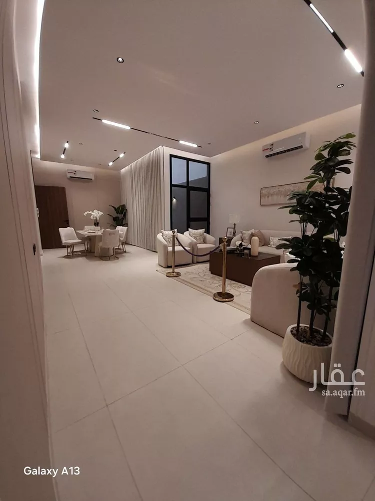 دور للبيع في شارع عبدالرحمن الرازي, حي عكاظ, مدينة الرياض, منطقة الرياض 6