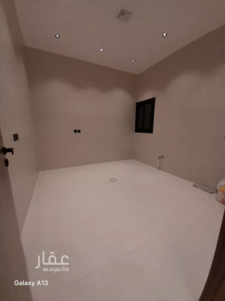 دور للبيع في شارع عبدالرحمن الرازي, حي عكاظ, مدينة الرياض, منطقة الرياض 10