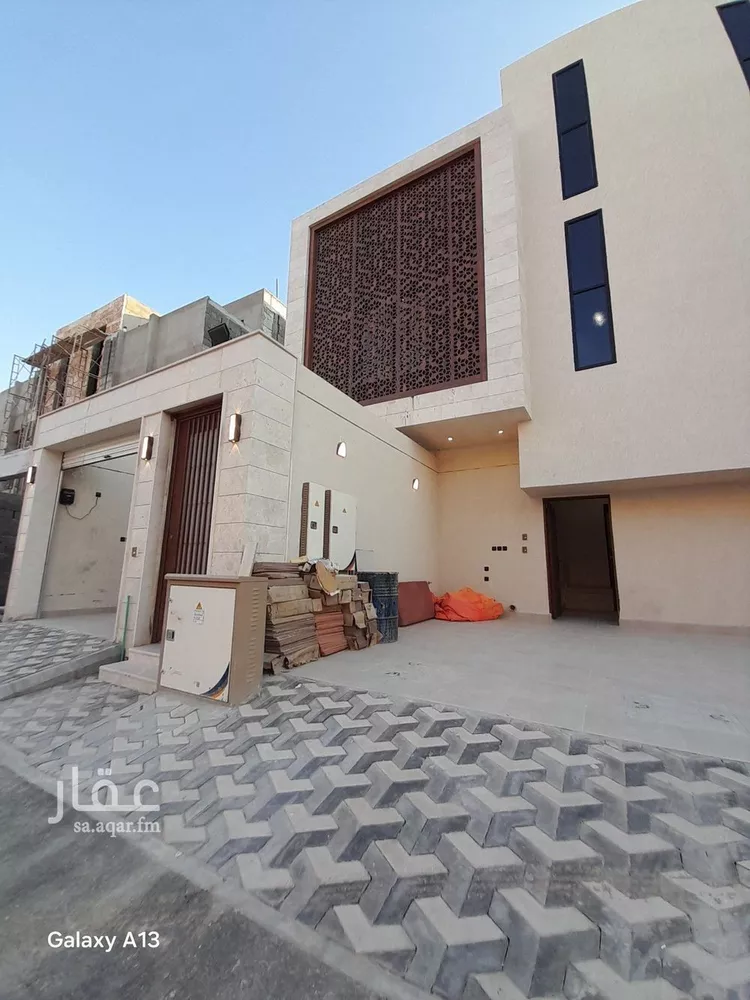 Floor for Sale in Riyadh Tuwaiq 12