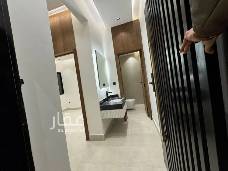 دور للبيع في شارع الاشتر النخعي, حي الرحمانية, مدينة جدة, منطقة مكة المكرمة صورة 3