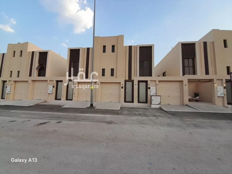 دور للبيع في شارع عبدالرحمن الرازي, حي عكاظ, مدينة الرياض, منطقة الرياض