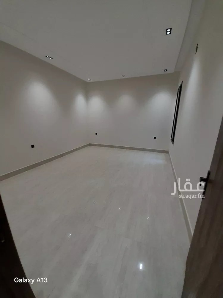دور للبيع في شارع فارس العشيره, حي طويق, مدينة الرياض, منطقة الرياض 8