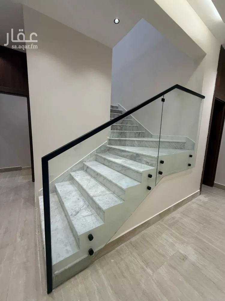 فيلا للبيع في شارع خلف بن معدان, حي بدر, مدينة الرياض, منطقة الرياض