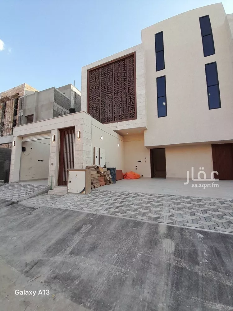 Floor for Sale in Riyadh Tuwaiq 15