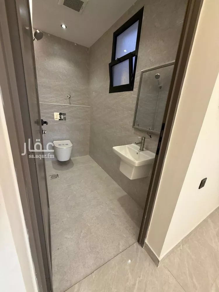 Floor for Sale in Riyadh Badr 14