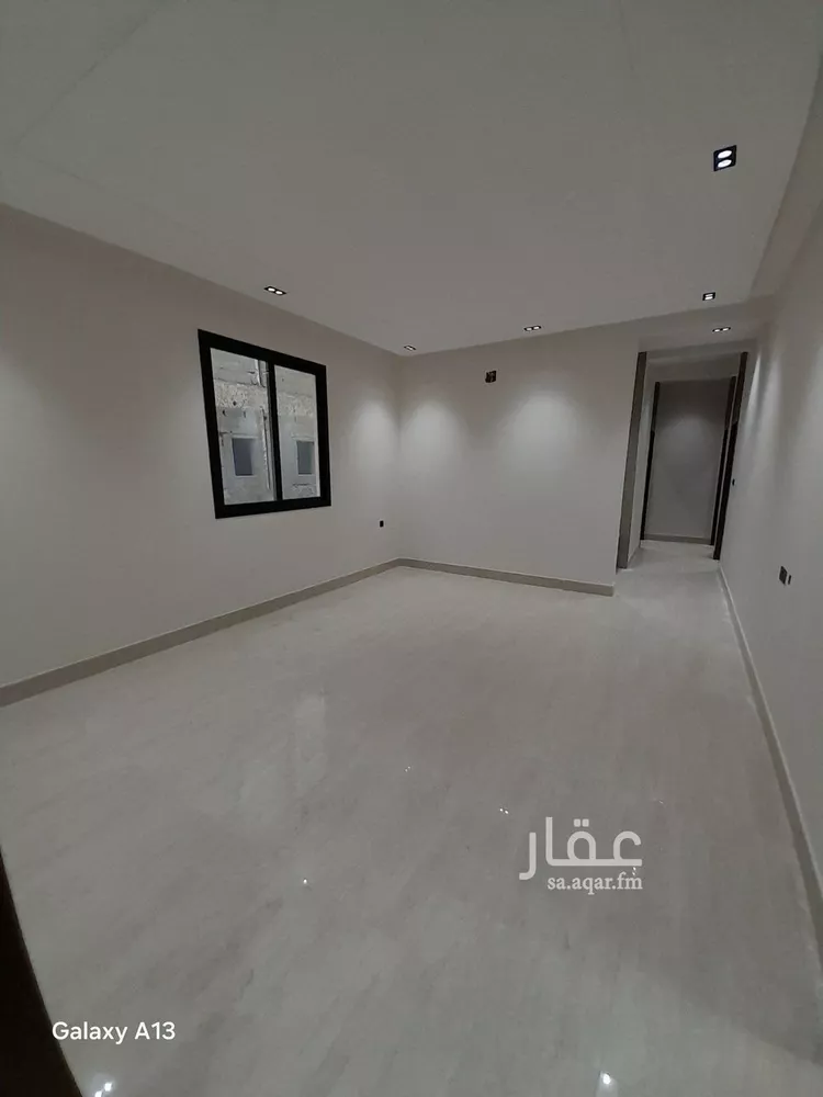 Floor for Sale in Riyadh Tuwaiq 13