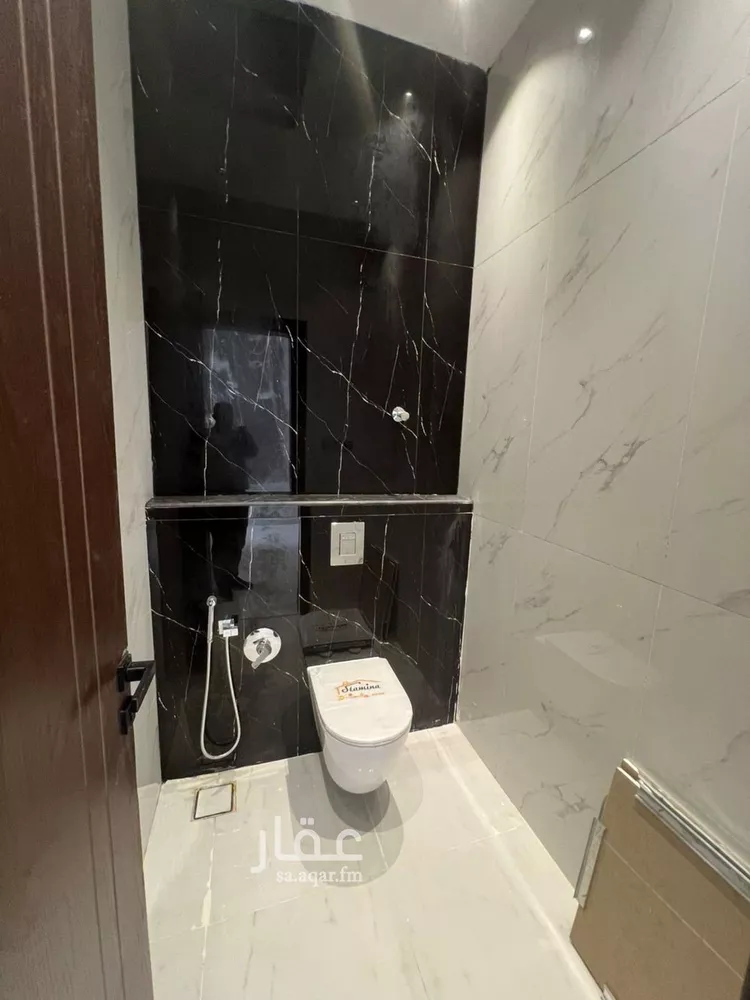 دور للبيع في شارع القلاع, حي الجنادرية, مدينة الرياض, منطقة الرياض صورة 2