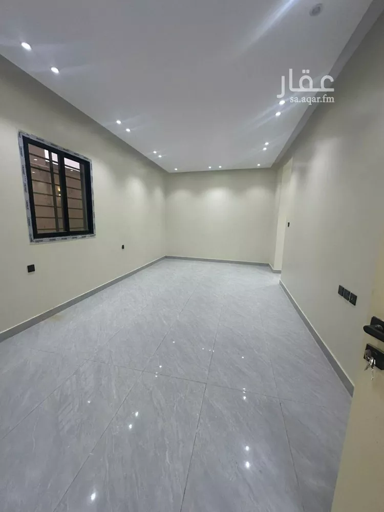 دور للبيع في شارع عبيدالله الهذلي, حي عكاظ, مدينة الرياض, منطقة الرياض صورة 4