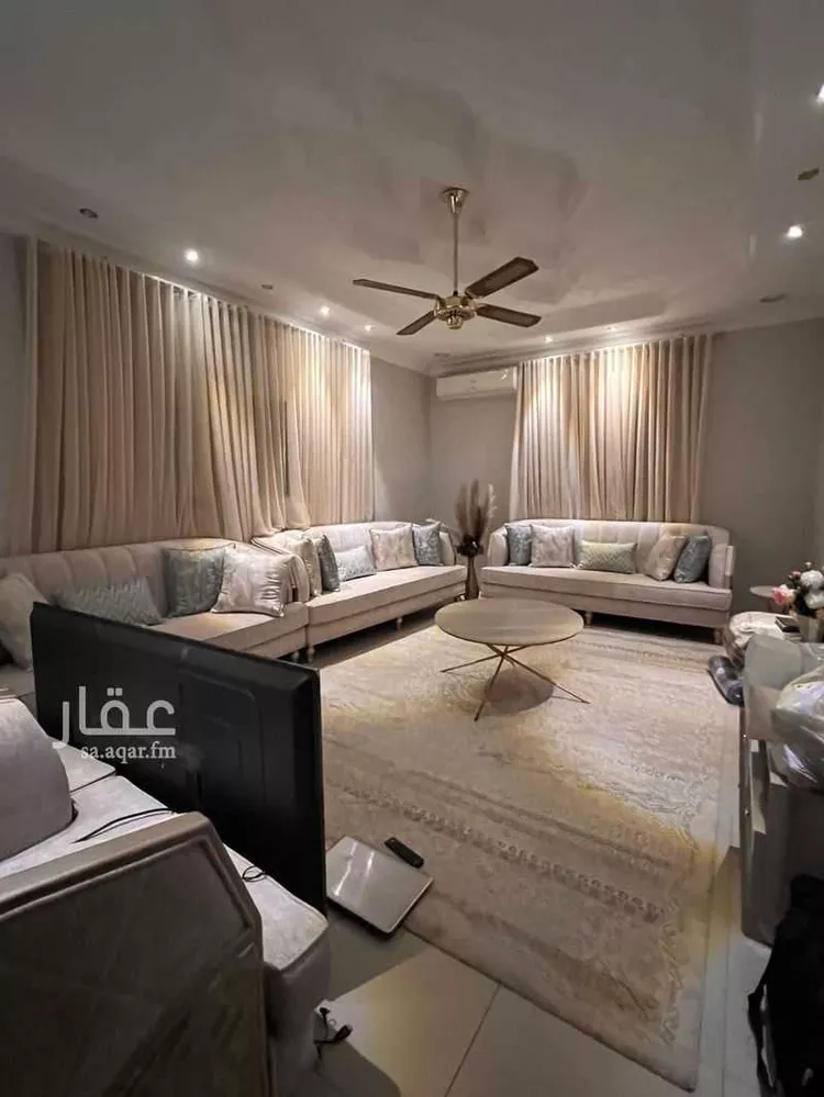 بيت للبيع في شارع سالم العرباني ، حي العريجاء الوسطى ، الرياض ، منطقة الرياض صورة 4