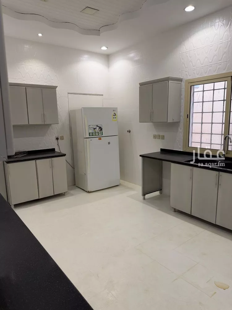 فيلا للإيجار في شارع رقم 177, حي الياسمين, مدينة الرياض, منطقة الرياض صورة 3