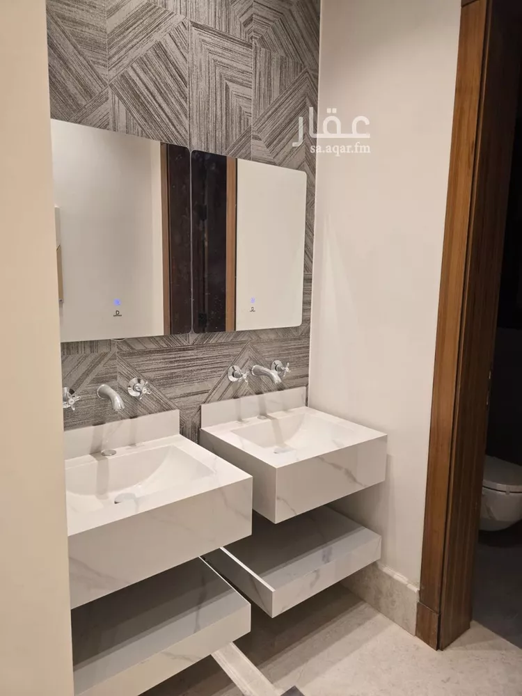 فيلا للإيجار في شارع عبدالجبار الحصري, حي النرجس, مدينة الرياض, منطقة الرياض صورة 2