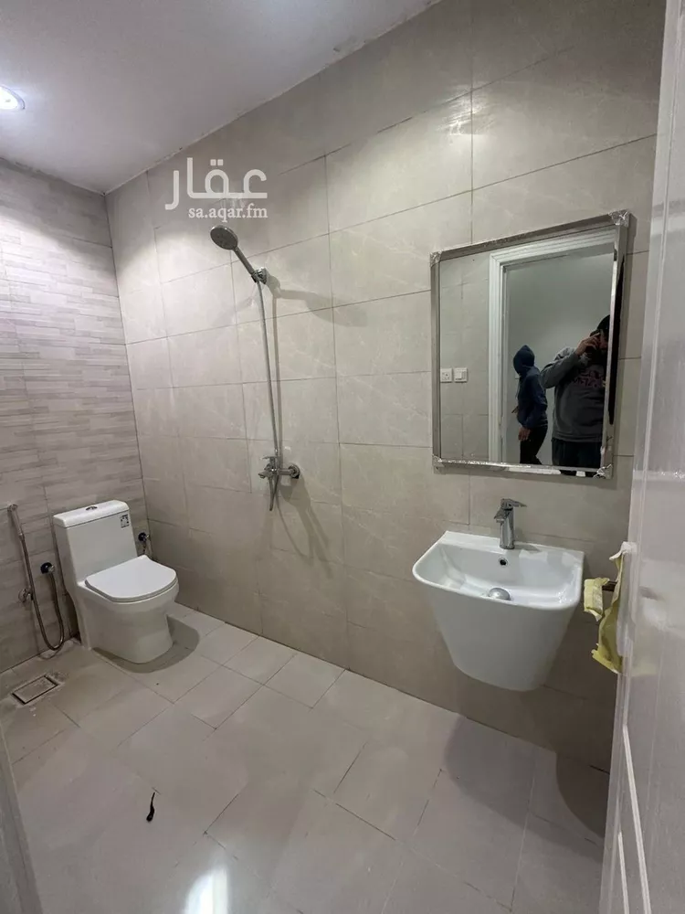 شقة للإيجار في شارع الشيخ عثمان بن ابراهيم الحقيل, حي الملك فهد, مدينة الرياض, منطقة الرياض صورة 3