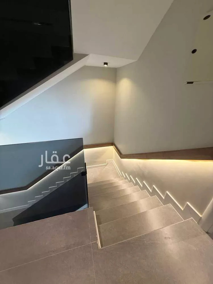 فيلا للبيع في شارع المؤذن النيسأبو ري, حي النقع الشرقي, مدينة بريدة, منطقة القصيم 6