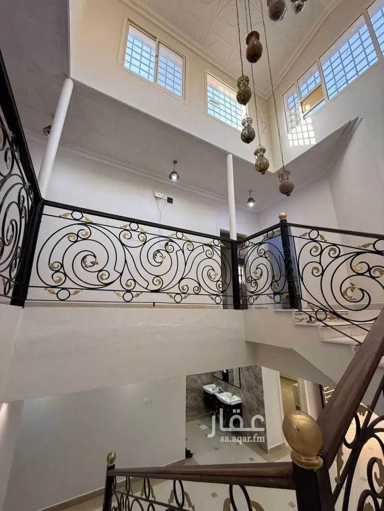 فيلا للبيع في شارع احمد بن سعيد الاندلسي, حي النهضة, مدينة بريده, منطقة القصيم صورة 2
