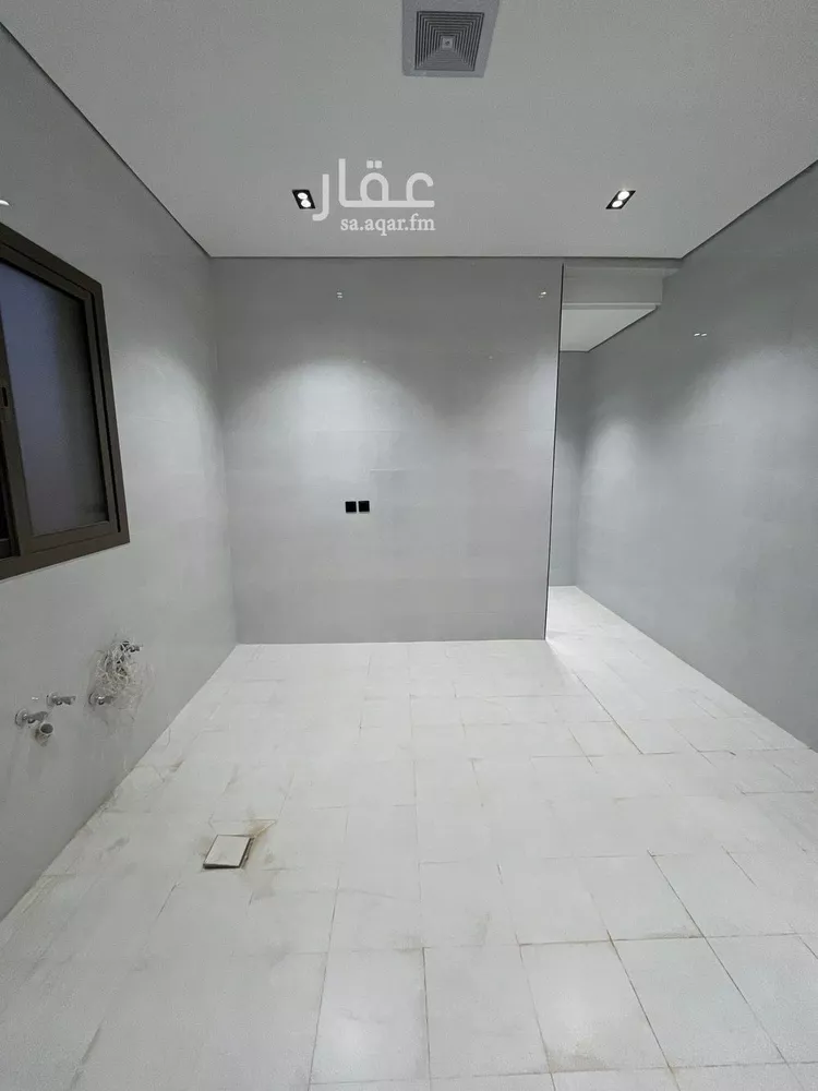 شقة للبيع في شارع عمر ابن حبيب, حي الجنادرية, مدينة الرياض, منطقة الرياض 8